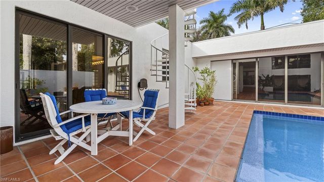 1215 Caloosa DR, Fort Myers, FL 33901