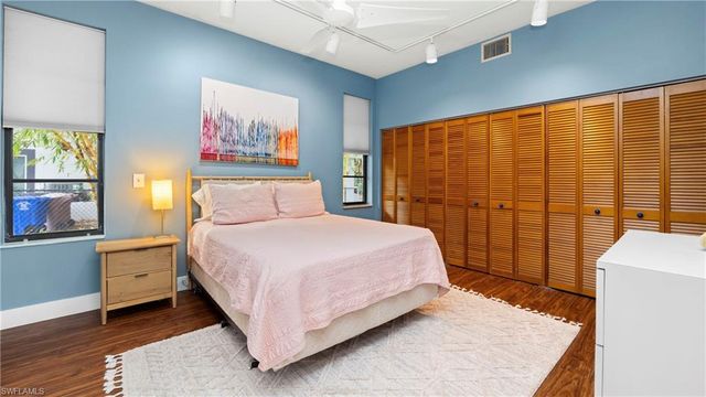 1215 Caloosa DR, Fort Myers, FL 33901