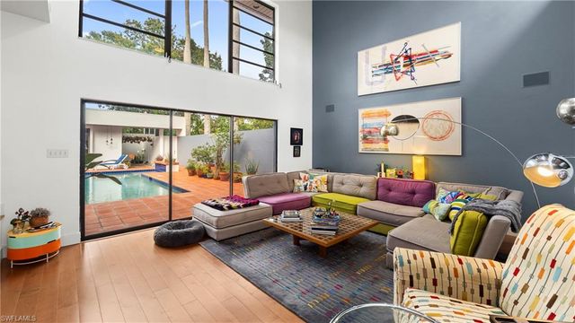 1215 Caloosa DR, Fort Myers, FL 33901