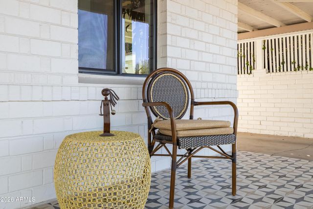 1517 E PINCHOT Avenue, Phoenix, AZ 85014