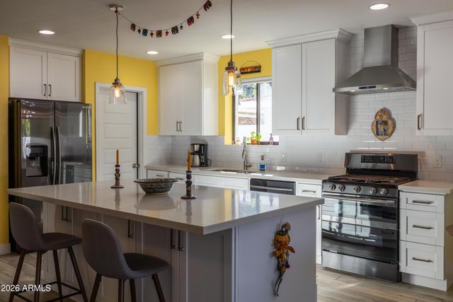 1517 E PINCHOT Avenue, Phoenix, AZ 85014