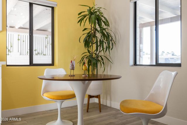 1517 E PINCHOT Avenue, Phoenix, AZ 85014