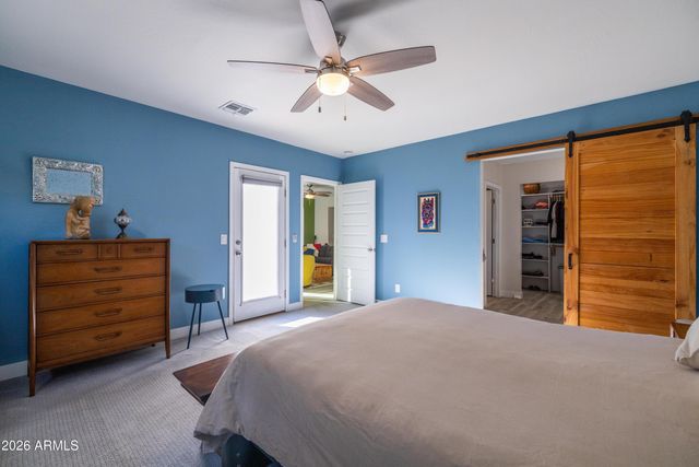 1517 E PINCHOT Avenue, Phoenix, AZ 85014