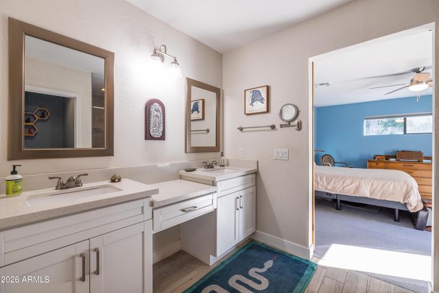 1517 E PINCHOT Avenue, Phoenix, AZ 85014