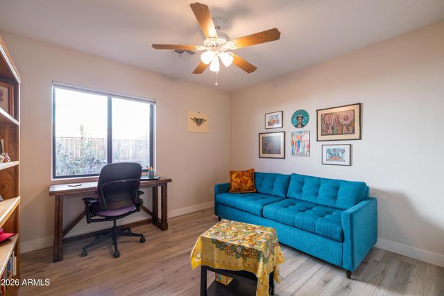 1517 E PINCHOT Avenue, Phoenix, AZ 85014