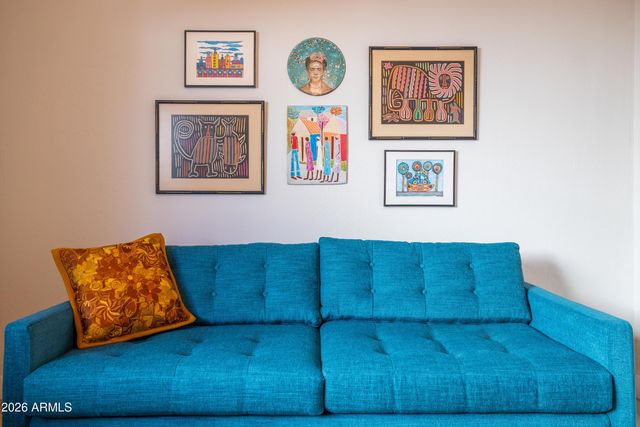 1517 E PINCHOT Avenue, Phoenix, AZ 85014