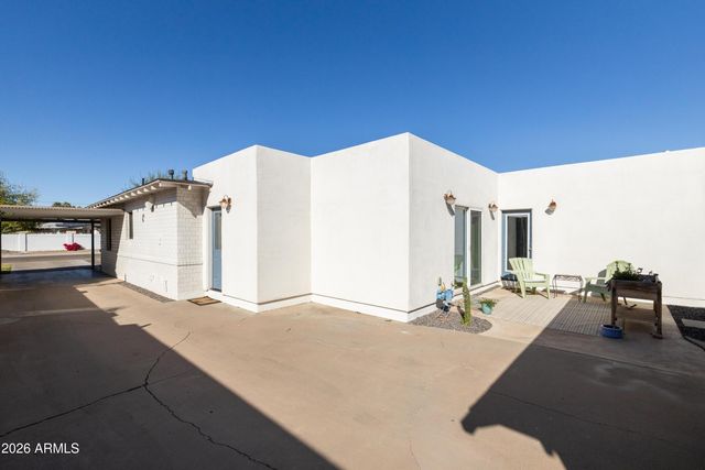 1517 E PINCHOT Avenue, Phoenix, AZ 85014