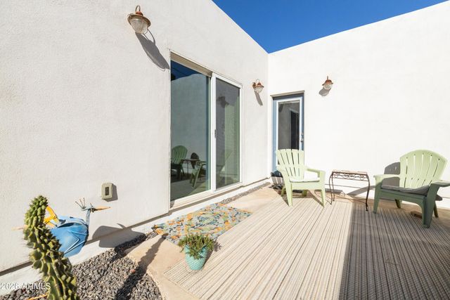 1517 E PINCHOT Avenue, Phoenix, AZ 85014