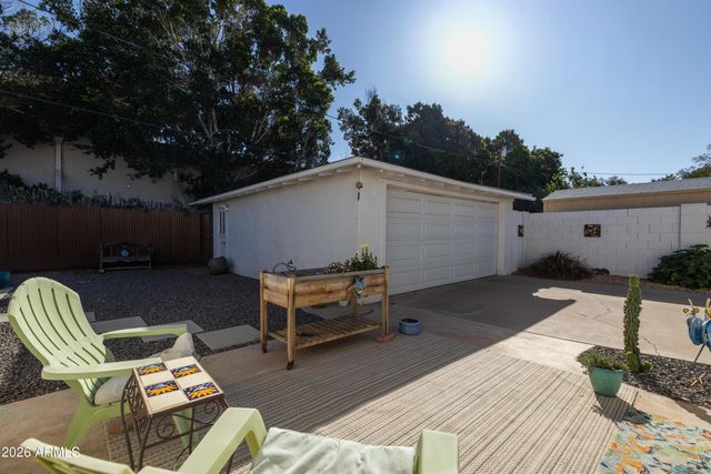 1517 E PINCHOT Avenue, Phoenix, AZ 85014