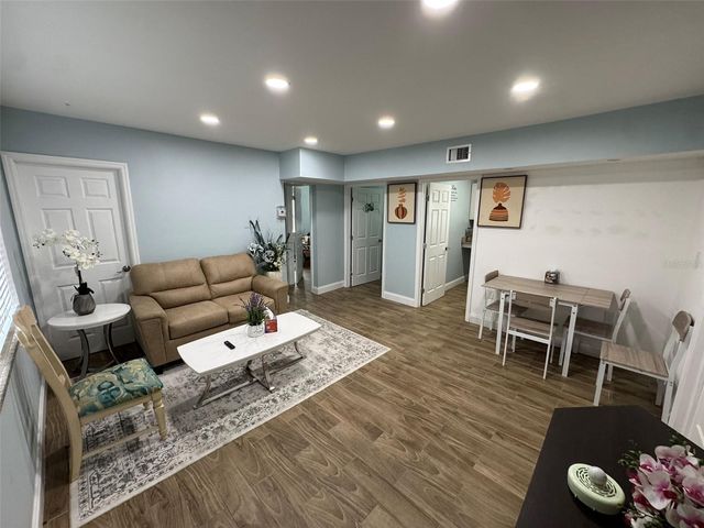 7050 48TH STREET N, Pinellas Park, FL 33781