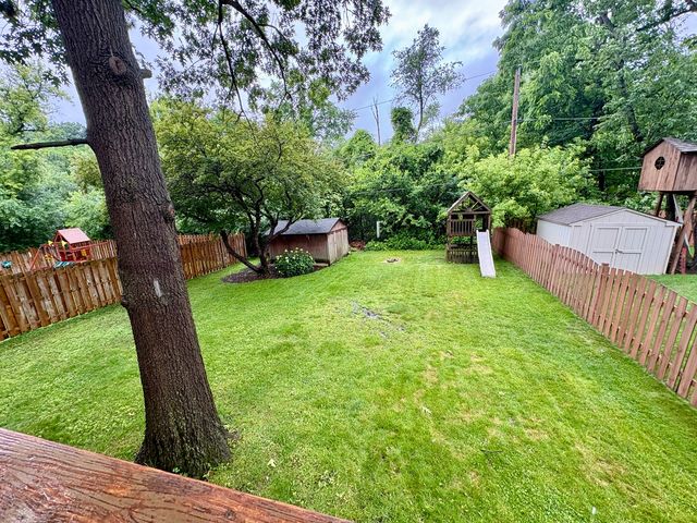 244 Knoll Street, Wheaton, IL 60187