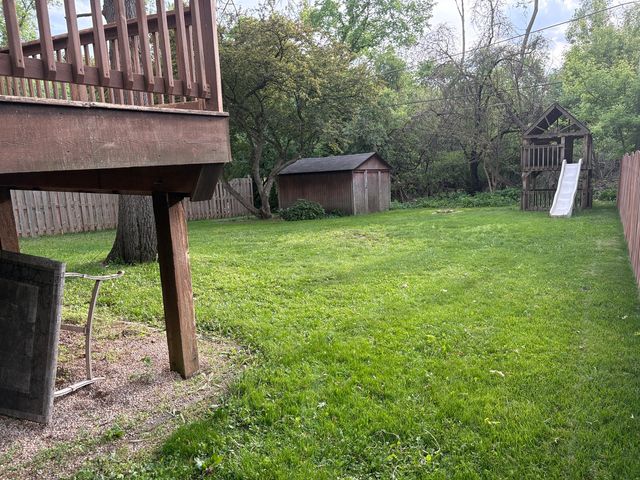 244 Knoll Street, Wheaton, IL 60187