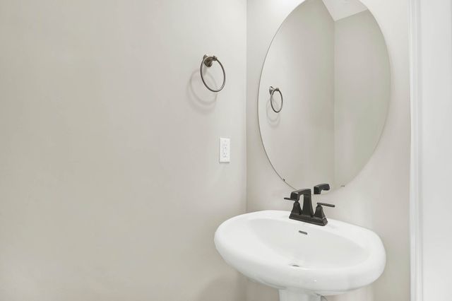 6141 Saxlingham Pl, Smyrna, TN 37167