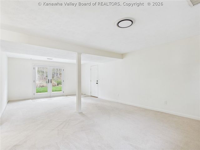 4944 Washington Street W, Charleston, WV 25313