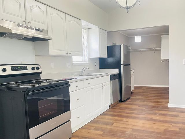 1905 Brookview Drive, Arlington, TX 76010