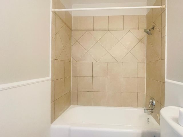 1905 Brookview Drive, Arlington, TX 76010