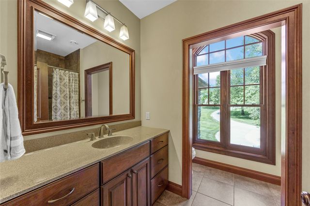 3220 Ever Tree Lane NE, Solon, IA 52333