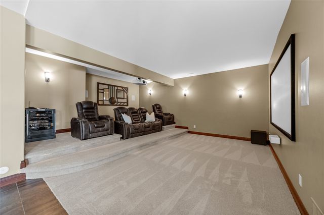 3220 Ever Tree Lane NE, Solon, IA 52333