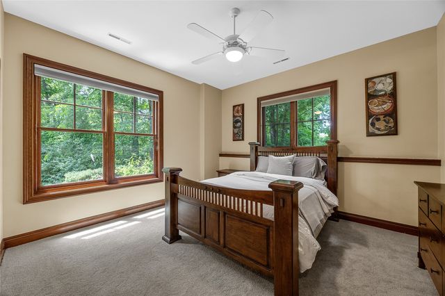 3220 Ever Tree Lane NE, Solon, IA 52333