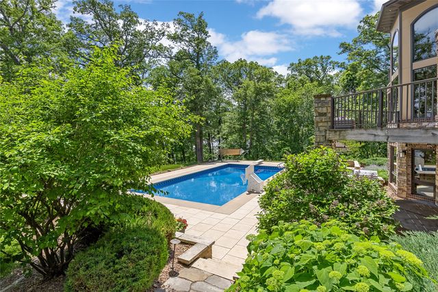 3220 Ever Tree Lane NE, Solon, IA 52333