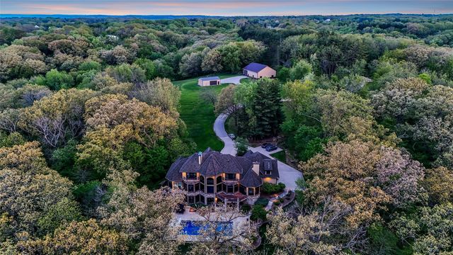 3220 Ever Tree Lane NE, Solon, IA 52333