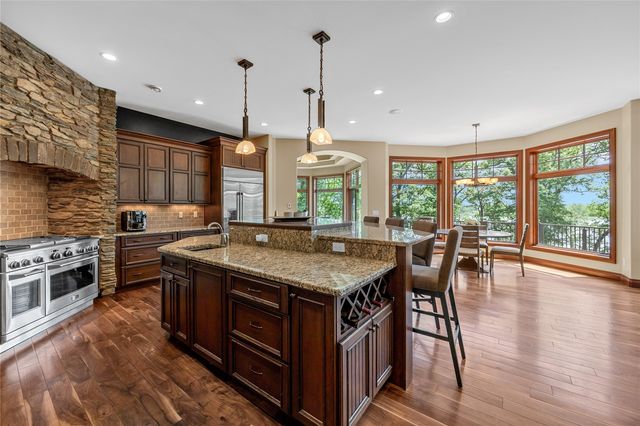 3220 Ever Tree Lane NE, Solon, IA 52333