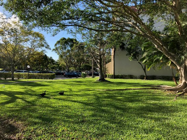 4091 Cypress Reach Ct 305, Pompano Beach, FL 33069