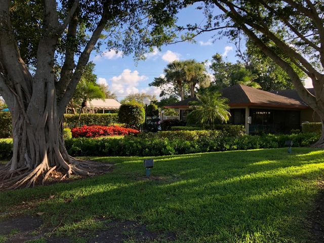 4091 Cypress Reach Ct 305, Pompano Beach, FL 33069