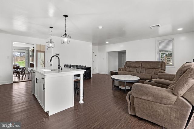 2644 GERYVILLE PIKE, Pennsburg, PA 18073