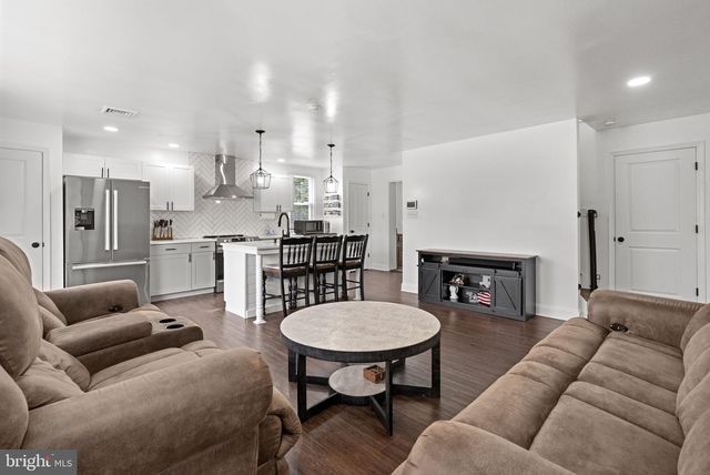 2644 GERYVILLE PIKE, Pennsburg, PA 18073