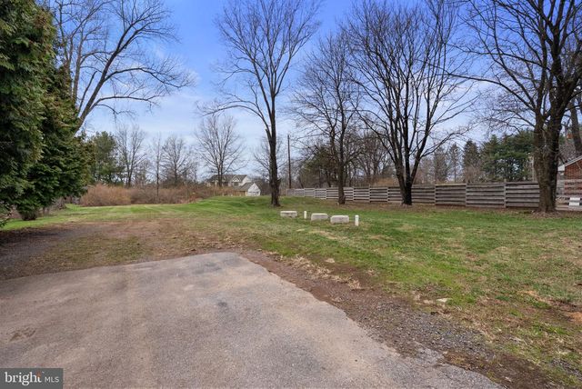 2644 GERYVILLE PIKE, Pennsburg, PA 18073