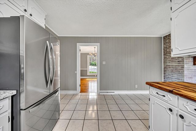 731 BASSETT HEIGHTS RD, Bassett, VA 24055