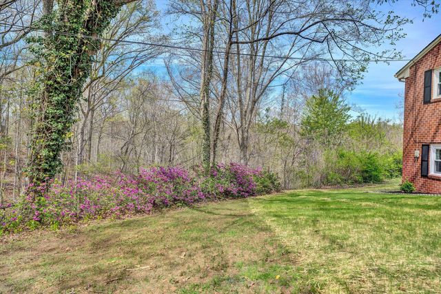 731 BASSETT HEIGHTS RD, Bassett, VA 24055