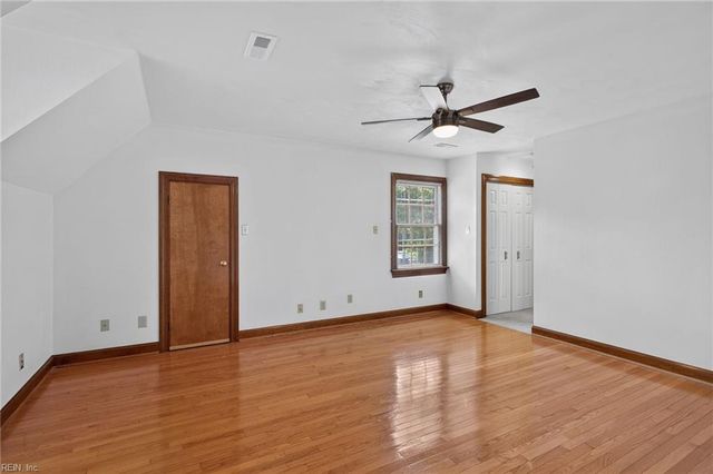 1416 Pine Grove LN, Chesapeake, VA 23321