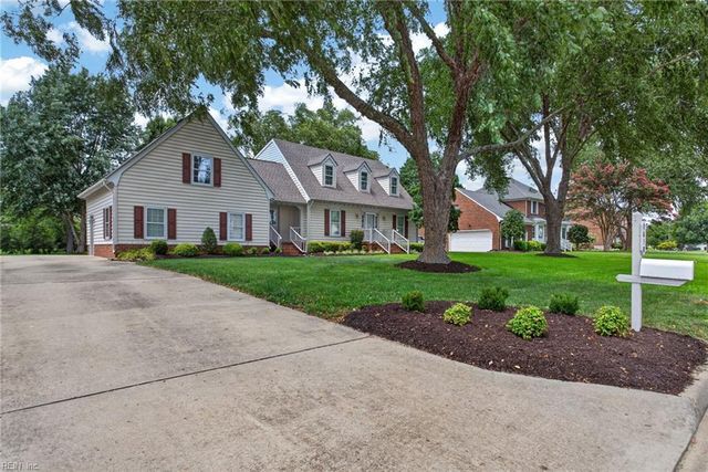 1416 Pine Grove LN, Chesapeake, VA 23321