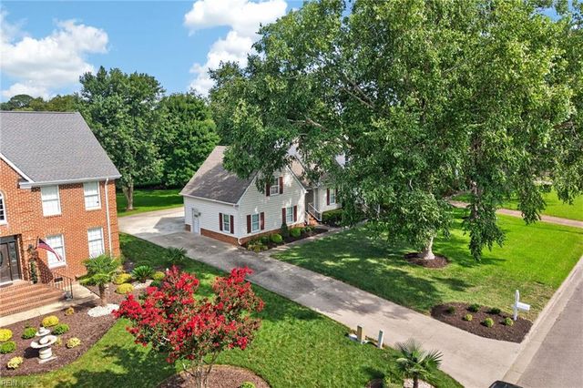 1416 Pine Grove LN, Chesapeake, VA 23321