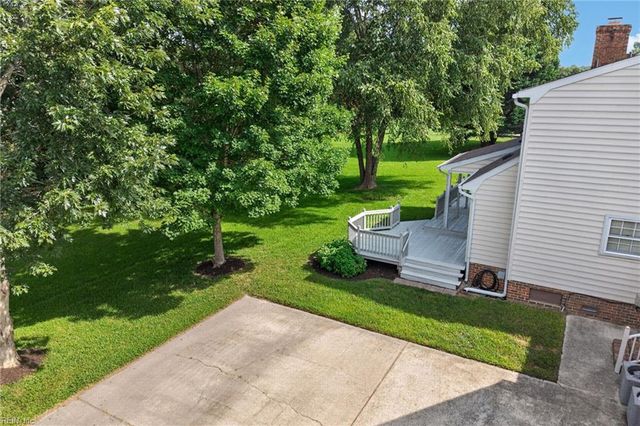 1416 Pine Grove LN, Chesapeake, VA 23321