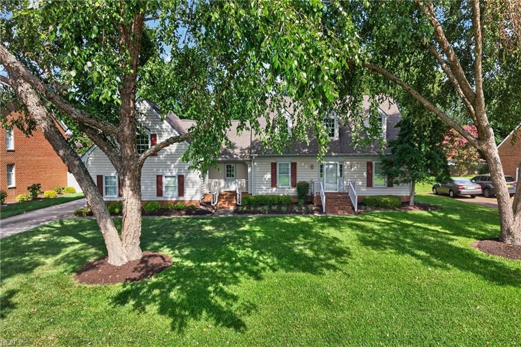 1416 Pine Grove LN, Chesapeake, VA 23321