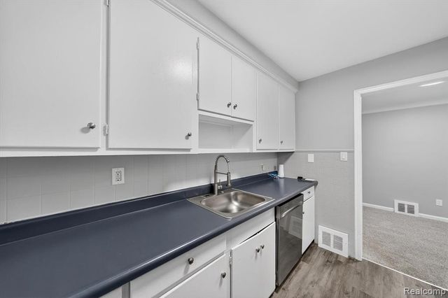 17213 Brady, Redford, MI 48240