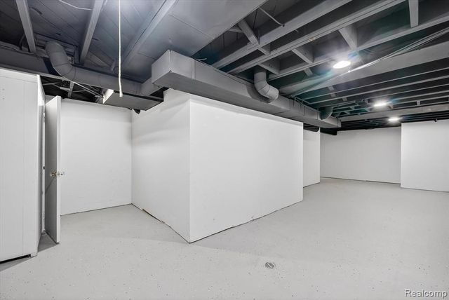 17213 Brady, Redford, MI 48240