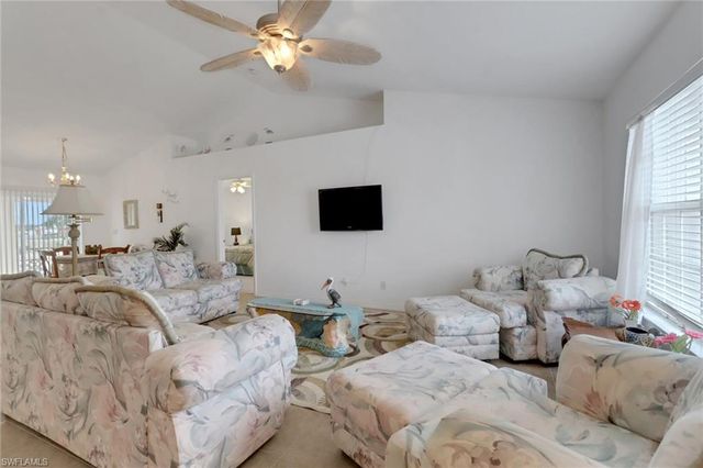 622 NE 12th ST, Cape Coral, FL 33909