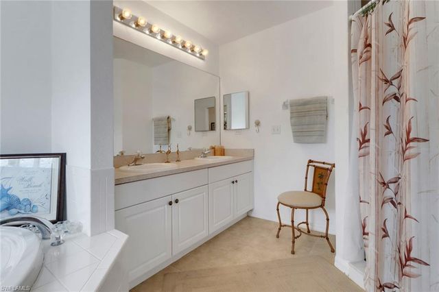 622 NE 12th ST, Cape Coral, FL 33909