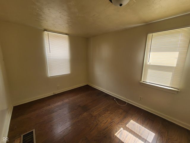 945 W Roache Street, Indianapolis, IN 46208