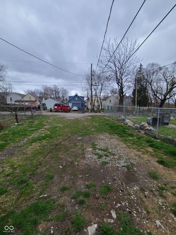 945 W Roache Street, Indianapolis, IN 46208