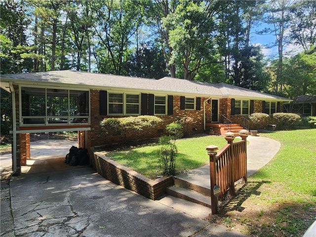 2348 Clairmont Road NE, Atlanta, GA 30329
