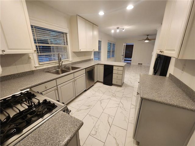 2348 Clairmont Road NE, Atlanta, GA 30329