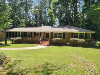 2348 Clairmont Road NE, Atlanta, GA 30329