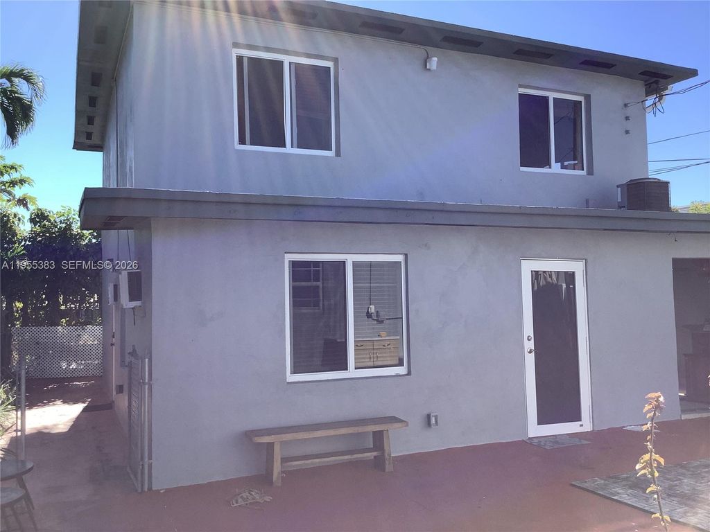 3620 SW 13th Ter 3, Miami, FL 33145