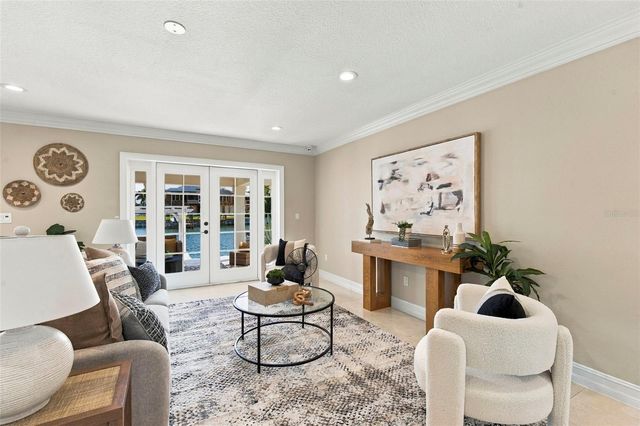 3905 FONTAINEBLEAU DRIVE, Tampa, FL 33634