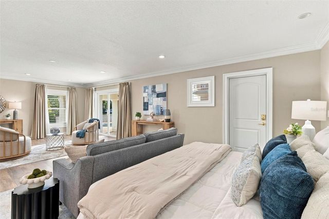 3905 FONTAINEBLEAU DRIVE, Tampa, FL 33634